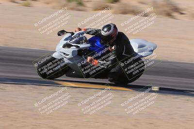 media/Dec-10-2023-SoCal Trackdays (Sun) [[0ce70f5433]]/Turn 9 Inside Set 2 (1115am)/